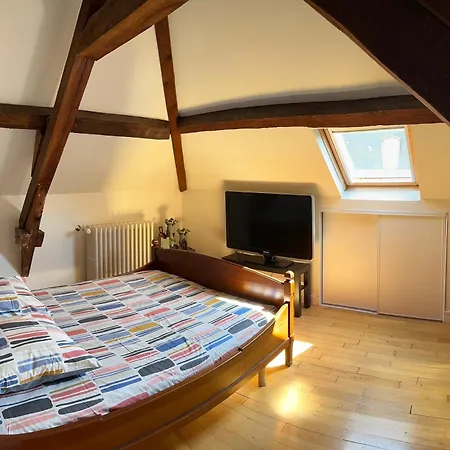 Homestay Le Petit Paradis Cache A Moulins (Allier)